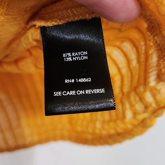 Torrid Long Sleeve Stripe Gauze Lace-Up Peasant Blouse Casual Top Yellow Size 2X - Picture 11 of 12